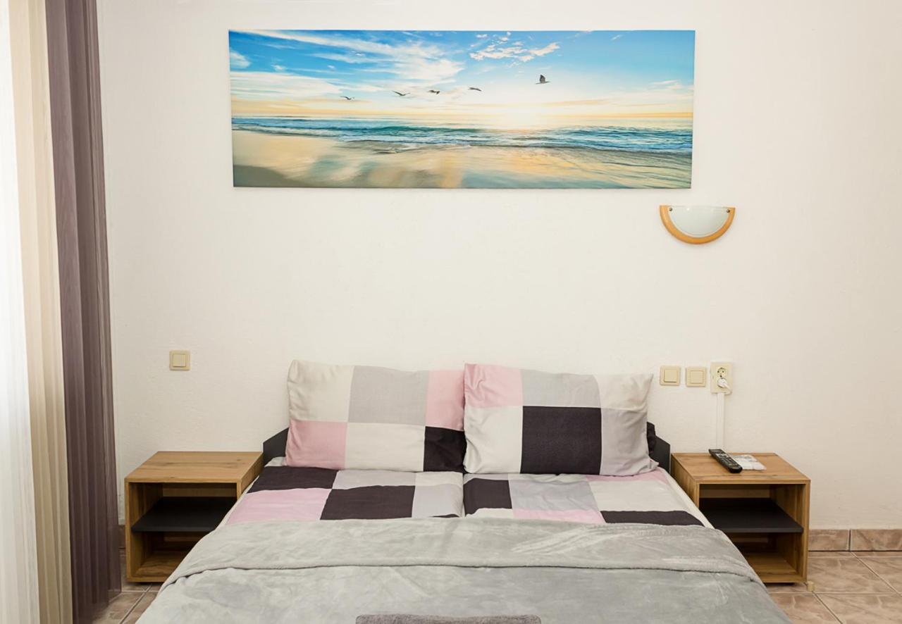 Two Identical Designer 2Bd Flats With Sea View In Balchik By Flat Mаnager Apartment Екстериор снимка